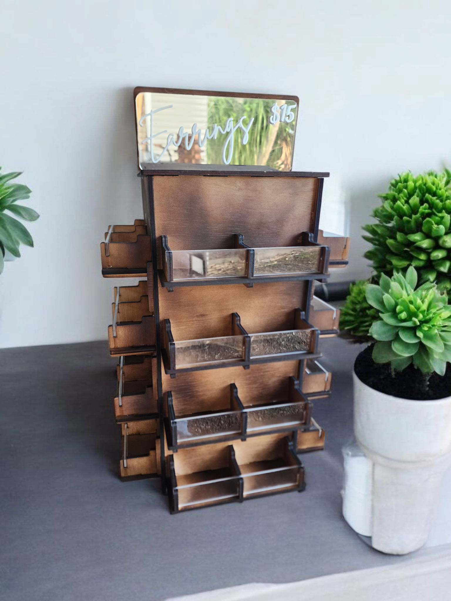 Retail Stand